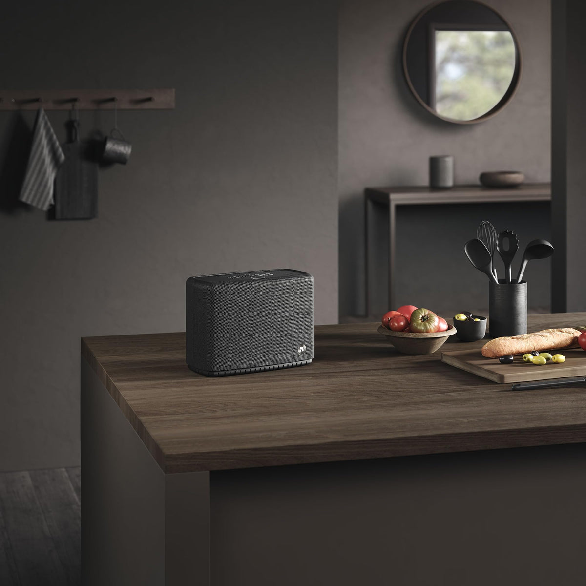 Portable WiFi & Bluetooth Multiroom Speaker Black T40823
